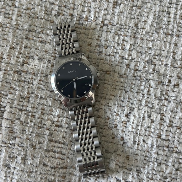 Gucci watch - Picture 1 of 4